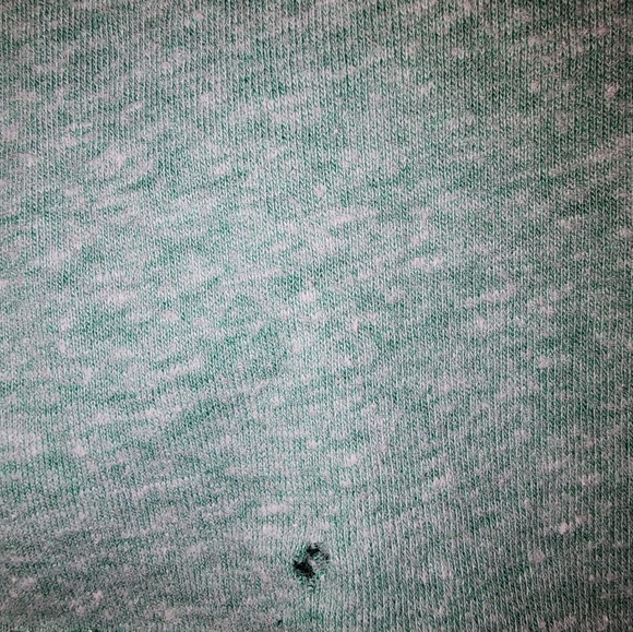 Boy size 6 green short sleeve Old Navy tee - Picture 3 of 3